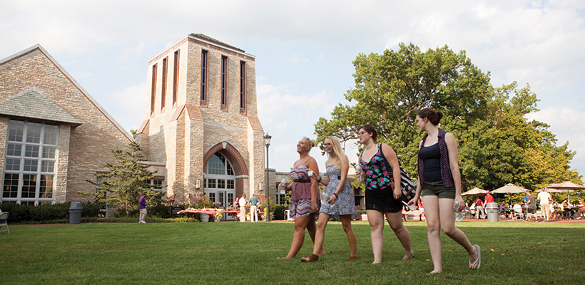 Bryn Athyn Collge students enjoying a barbecue on the Brickman bean