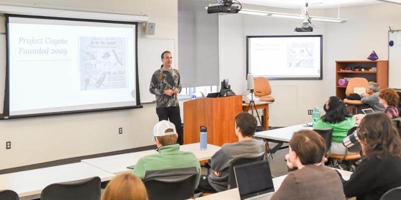 Mark Michaels speaks to students about his work