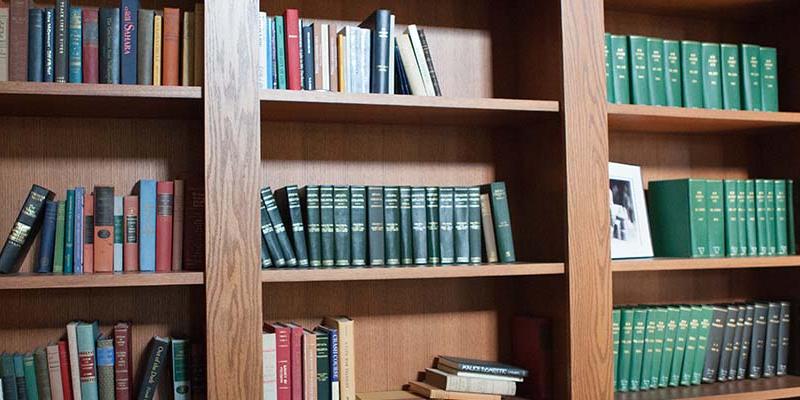 Bryn Athyn College bookshelves with books