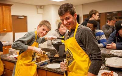 Bryn Athyn College feel good service event workers