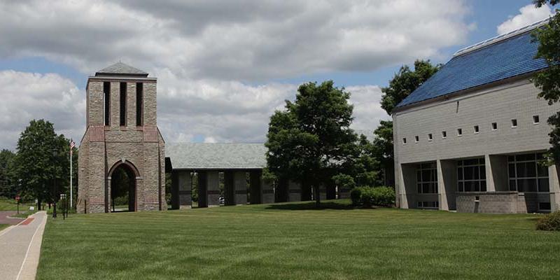 Bryn Athyn College Brickman colonnade from the side view